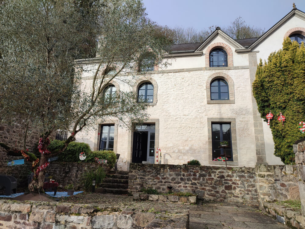 A VENDRE - SOQUET IMMOBILIER - APPARTEMENT GRAND T2 - PORT DE DINAN