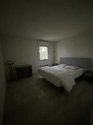  Appartement à louer 3 pièces 65 m²