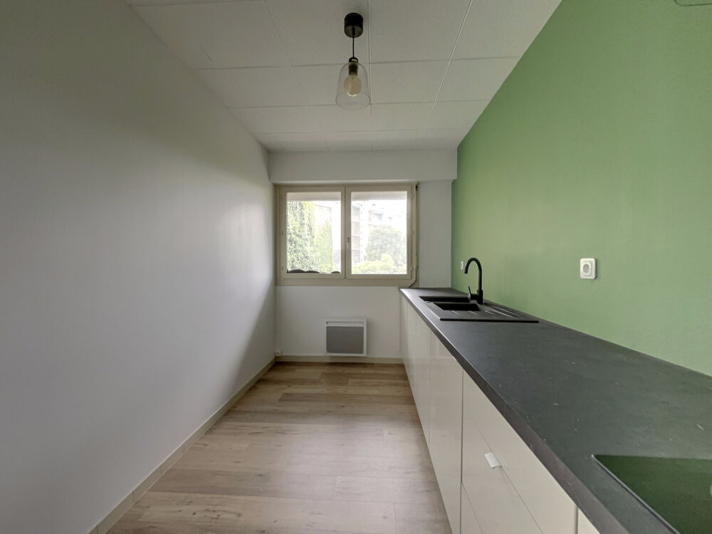 vente Appartement - 4 pièce(s) - 80 m² Tarbes (65000)
