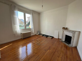  Appartement à louer 3 pièces 80 m²