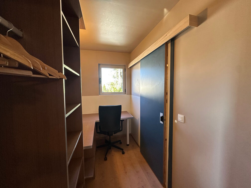 Location Appartement A louer, studio meublé entièrement rénové dans une résidence sécurisée. Tarbes