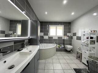  Maison � vendre 6 pi�ces 154 m�