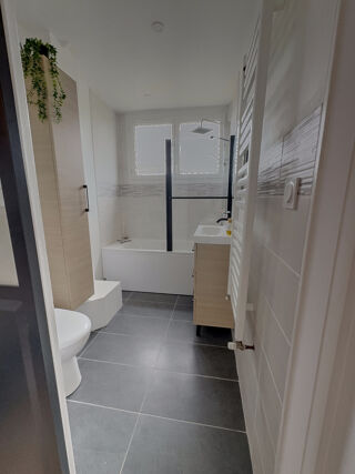  Appartement à louer 3 pièces 58 m²