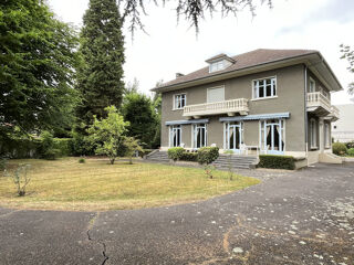  Maison à vendre 9 pièces 380 m²