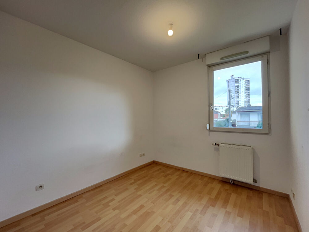 Appartement Tarbes 4 pièces 75m2 avec 2 places de parkings.