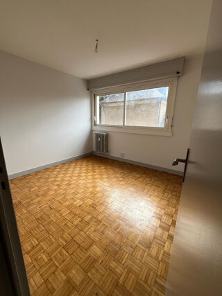  Appartement à louer 2 pièces 47 m²