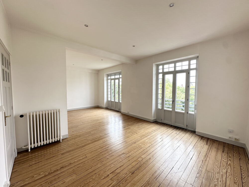 Location Appartement Appartement TARBES - 3 pièce(s) - 94.83 m2 Tarbes