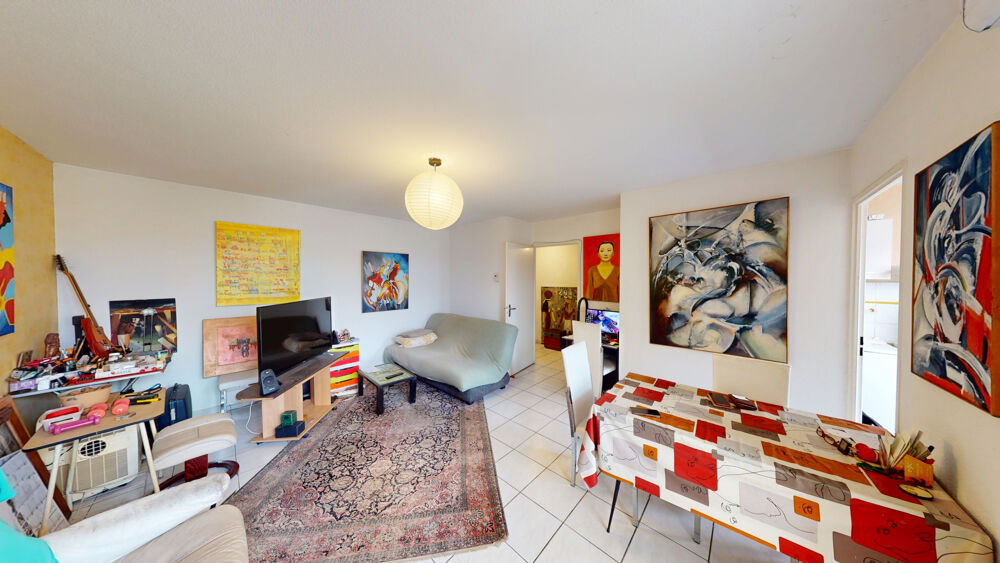 APPARTEMENT T3 VENDU LOUE AVEC BALCON ET PARKING