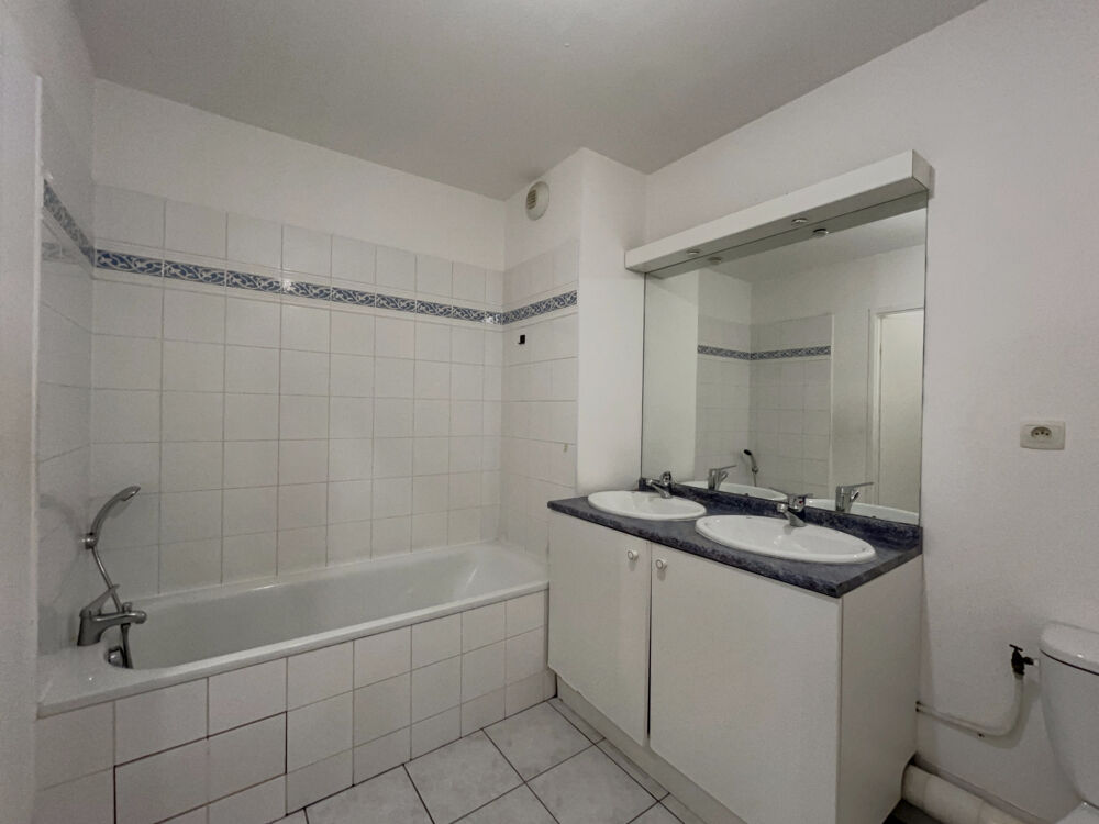 Appartement Tarbes 4 pièces 75m2 avec 2 places de parkings.
