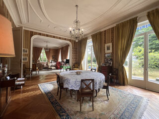  Maison à vendre 9 pièces 380 m²