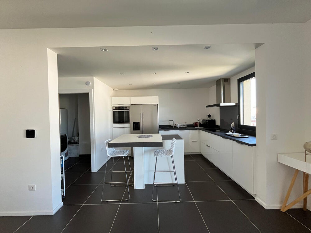 location Appartement - 4 pièce(s) - 130 m² Tarbes (65000)