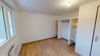  Appartement à louer 4 pièces 73 m²