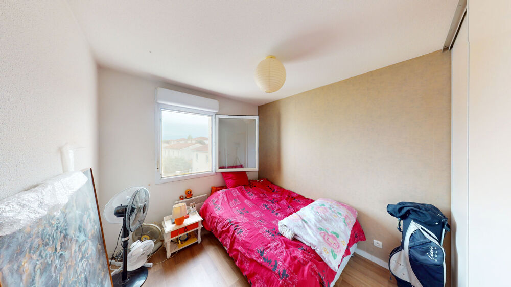 APPARTEMENT T3 VENDU LOUE AVEC BALCON ET PARKING