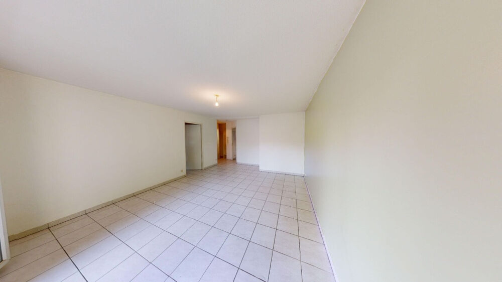 Location Appartement Appartement de 3 pièces (64 m2) en location à TARBES Tarbes