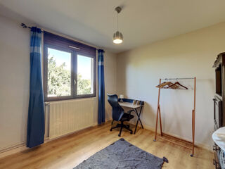  Appartement à louer 4 pièces 75 m²