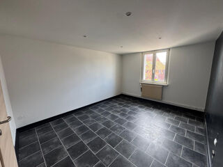  Appartement � louer 5 pi�ces 99 m�