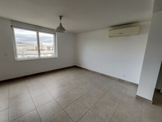  Appartement à louer 2 pièces 43 m²