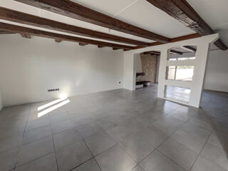  Appartement à louer 5 pièces 138 m²