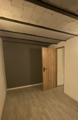  Appartement à louer 3 pièces 75 m²