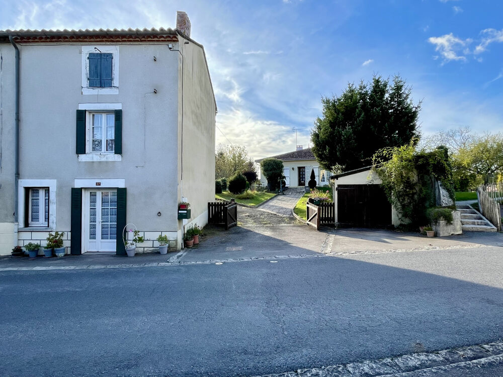 Vente Maison CENTRE BOURG, ENSEMBLE IMMOBILIER : AGREABLE PAVILLON DE 1970 + UNE MAISON LOUÉE, TERRAIN ATTENANT Manot