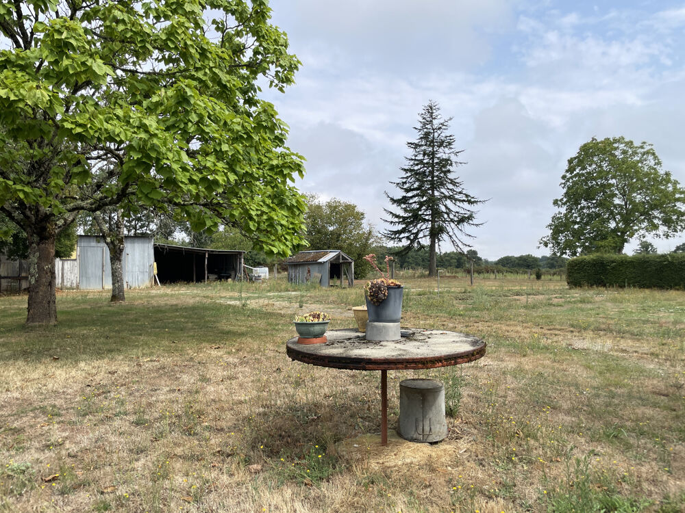 Vente Maison DANS UN HAMEAU, ANCIENNE MAISON DE CAMPAGNE, À RAFRAICHIR, TERRAIN CLOS Alloue