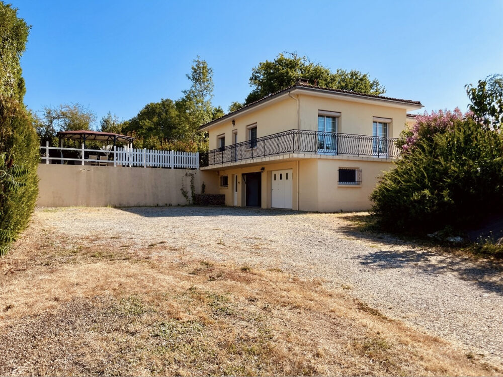 Vente Maison A DEUX PAS DU BOURG, BEAU PAVILLON LUMINEUX ET RÉNOVÉ AVEC SOUS SOL, GARAGE ET TERRAIN Abzac