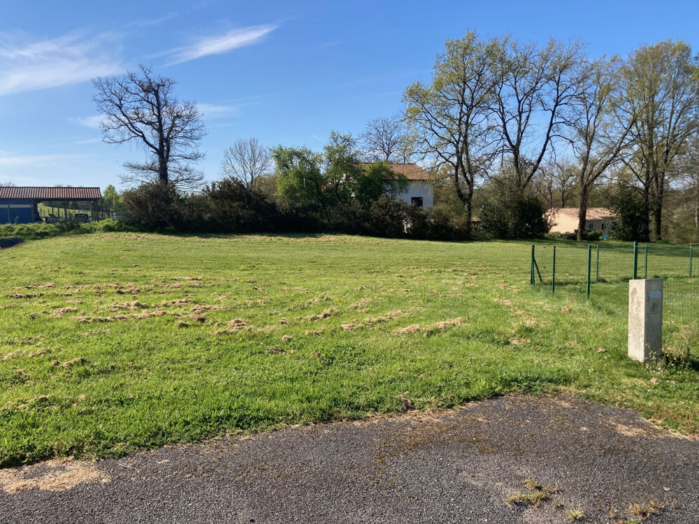 Vente Terrain DANS UN LOTISEMENT DE CAMPAGNE, 3 TERRAINS À BATIR VIABILISÉS ET BORNÉS Hiesse