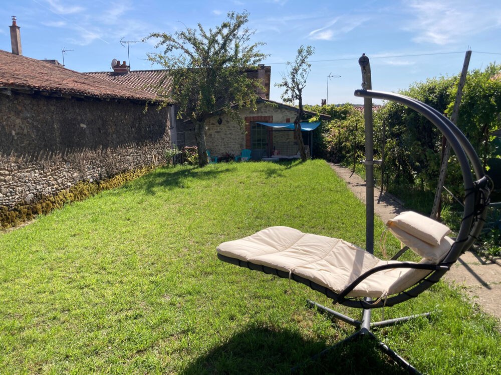 Vente Maison MAISON DE VILLAGE, 5 CHAMBRES, GRANGE ET JARDIN ATTENANTS La peruse