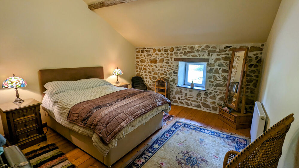  vendre  Proprit/chteau Lesterps (16420)