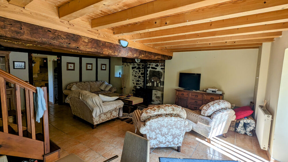  vendre  Proprit/chteau Lesterps (16420)