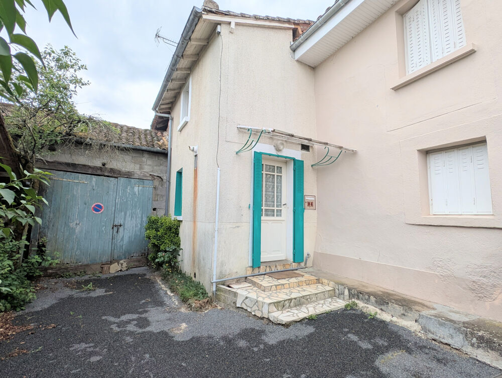 Vente Maison AU COEUR DU BOURG, ENSEMBLE IMMOBILIER PLEIN DE POTENTIEL  AVEC JARDINET ET GARAGE St maurice des lions