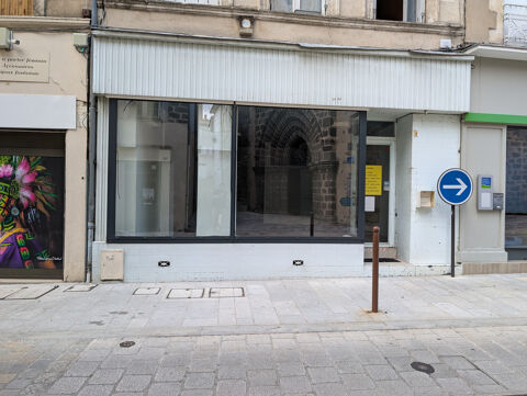 A LOUER : LOCAL COMMERCIAL 40 M2 CENTRE VILLE 360 16500 Confolens
