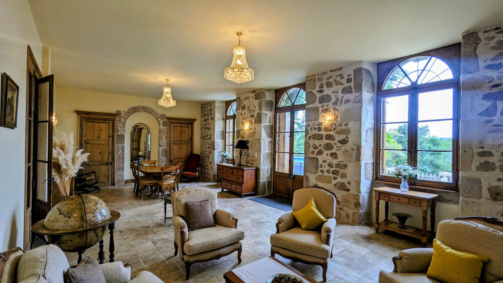 Vente Propriété/Château DANS UN CADRE EXCEPTIONNEL, MANOIR DU XVème SIECLE RESTAURE, BELLES PRESTATIONS,  AVEC GITE, ETANG, PARC BOISÉ Lesterps