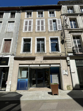  Immeuble � vendre 13 pi�ces 208 m�