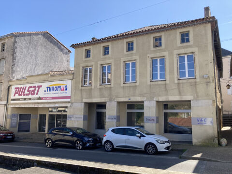 CENTRE VILLE, IMMEUBLE COMMERCIAL 1473 16500 Confolens