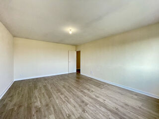  Appartement à louer 3 pièces 98 m²