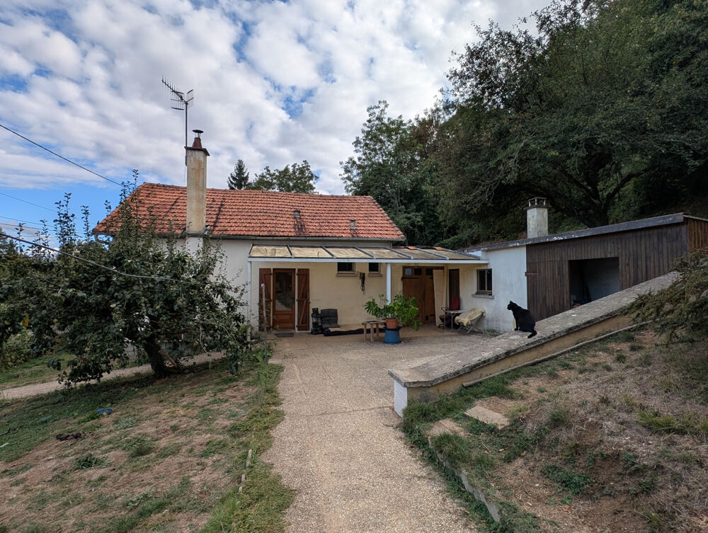 Vente Maison A LA CAMPAGNE, MAISON INDÉPENDANTE PLAIN PIED, A RAFRAICHIR AVEC JARDIN Moussac