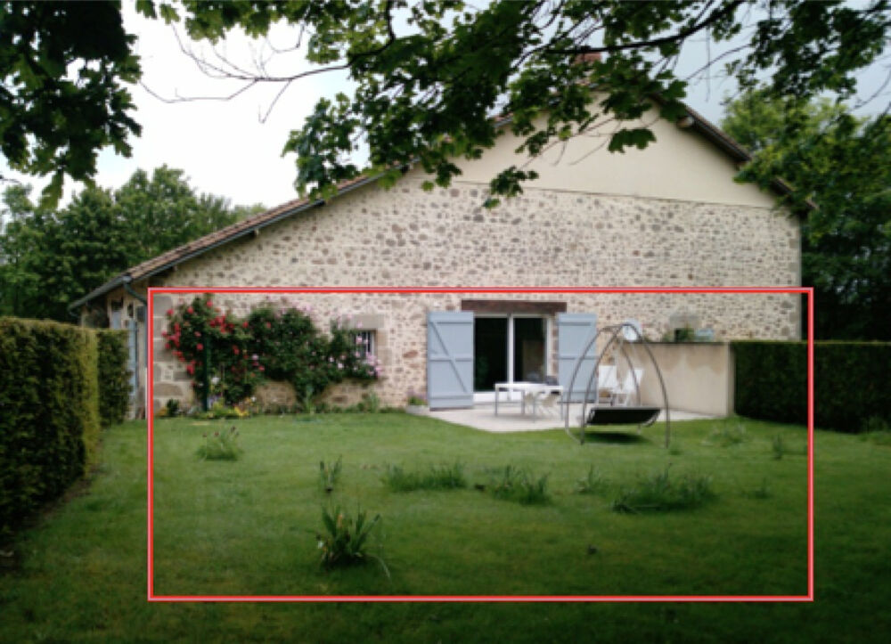 2 kms de Confolens, Maison de campagne