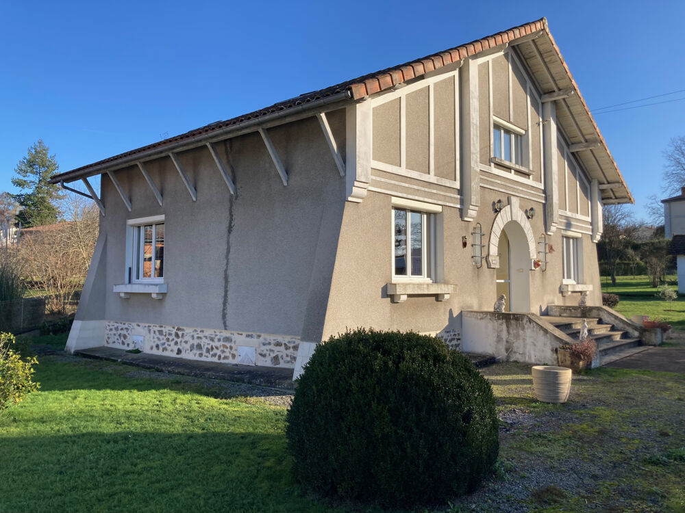 EN CENTRE VILLE, JOLI PAVILLON D'ÉPOQUE BELLES PRESTATIONS INTÉRIEURES