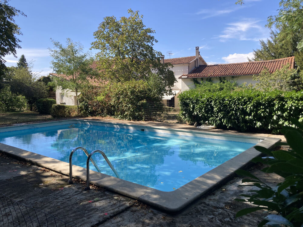 Vente Maison BELLE PROPRIÉTÉ DE CARACTÈRE À RESTAURER AVEC PARC ET PISCINE SUR 6428 M2 Chasseneuil sur bonnieure