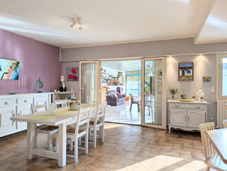  Maison � vendre 9 pi�ces 325 m�