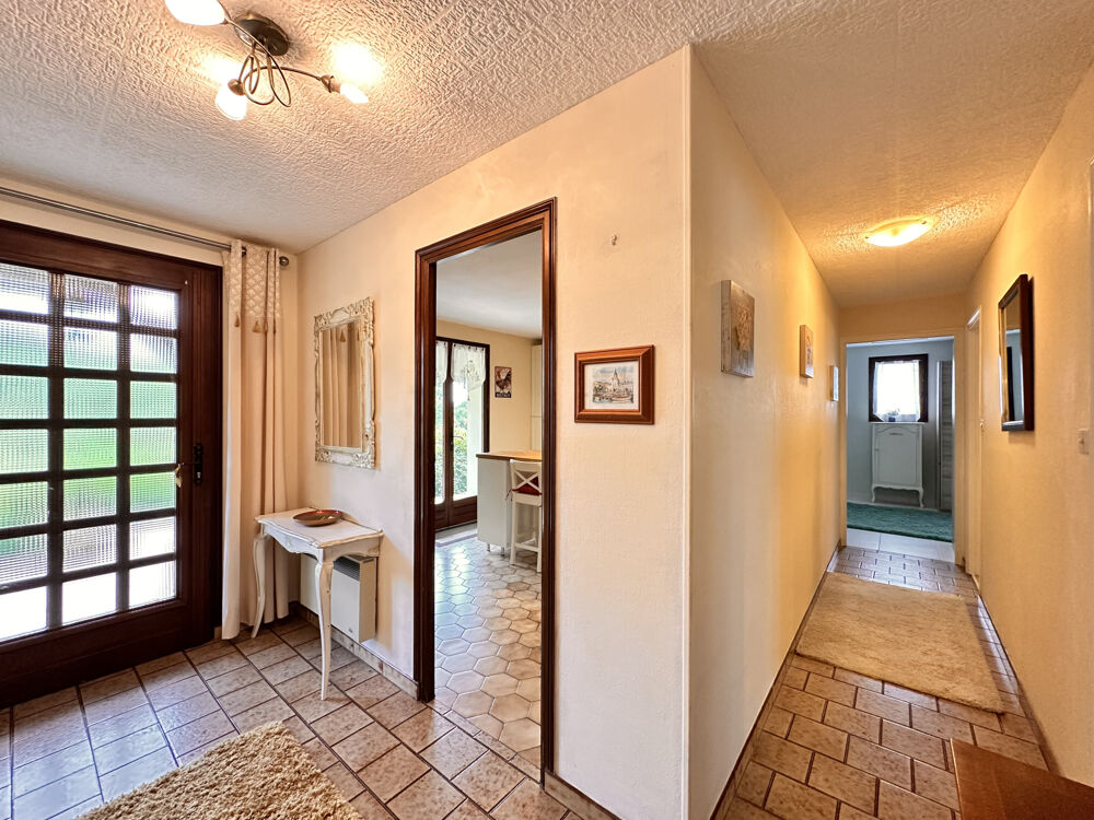 EN CAMPAGNE, DANS UN CADRE CHAMPÊTRE, MAISON FAMILIALE AVEC LOGEMENT INDÉPENDANT, VENDUE MEUBLÉE.