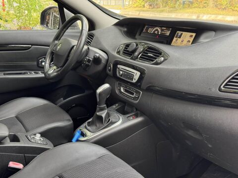 Sc&eacute;nic Grand 1.5 dCi FAP - 110 - BV EDC - 7pl GRAND III MONOSPACE 2013 occasion 77185 Lognes