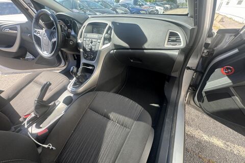 Astra 1.4i Twinport - 100 J BERLINE Essentia PHASE 1 2011 occasion 77185 Lognes