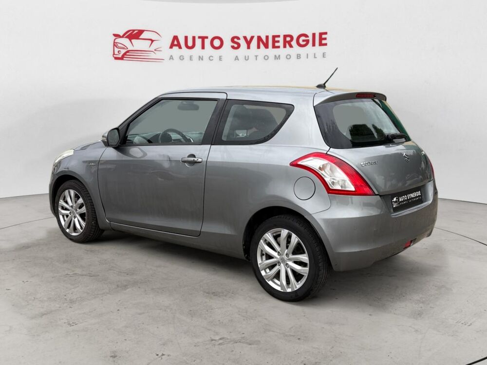 Swift 1.3 DDiS toit ouvrant 2015 occasion 13400 Aubagne