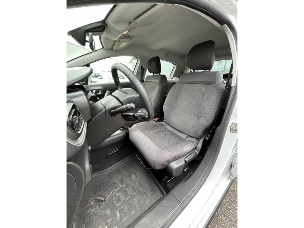 Divers 1.5 BlueHDi - 100 ch S&S  ENTREPRISE ** 2 PLACES ** 2021 occasion 44700 Orvault