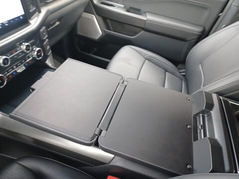Divers Supercrew LARIAT Black Package V8 5.0L 2025 occasion 91830 Le Coudray-Montceaux