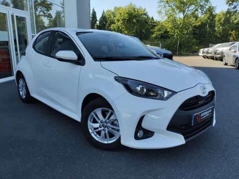 Toyota Yaris HYBRID 116h BV e-CVT DYNAMIC BUSINESS (MC24) 2024 occasion Orvault 44700