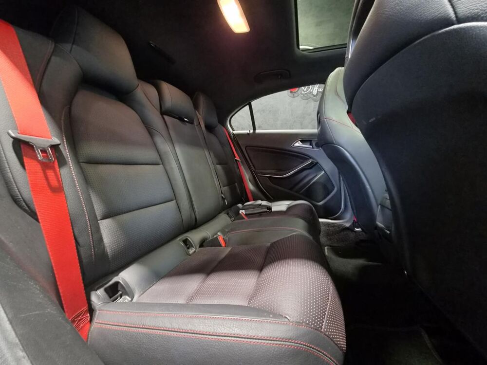 Classe A A 250 AMG - TOIT OUVRANT - CAMERA DE RECUL 2015 occasion 25300 Pontarlier