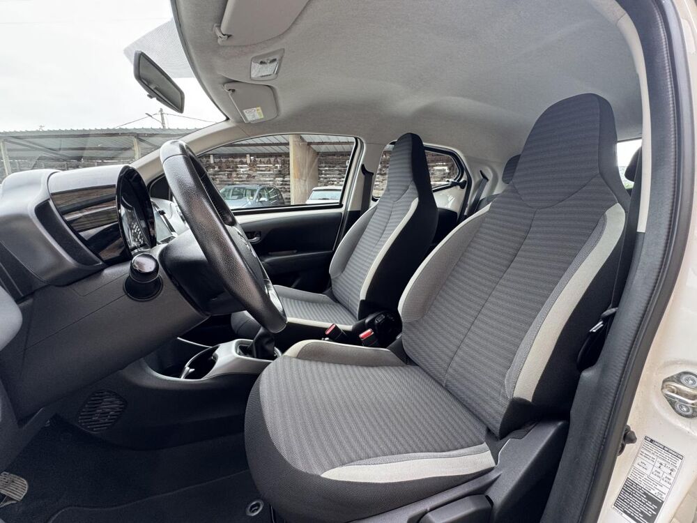 Aygo 1.0 VVT-i II 2014 x-play PHASE 2 2019 occasion 19100 Brive-la-Gaillarde
